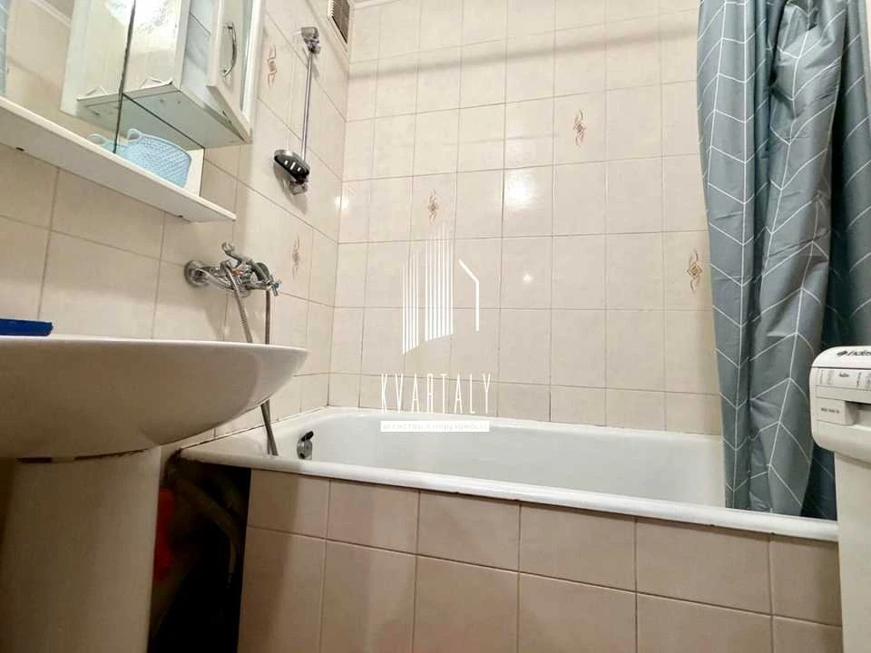 Квартира. Київ, Автозаводська вулиця