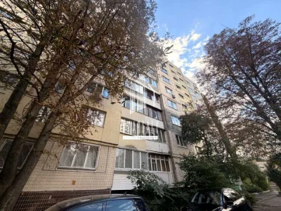 Квартира. Київ, Автозаводська вулиця