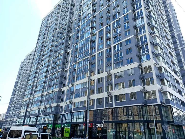 Квартира. Київ, Ревуцького вул.