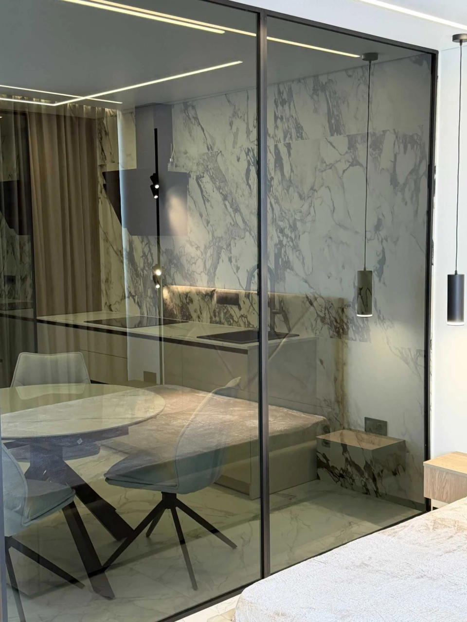 Apartment for sale in a new building near Akademystytse metro station