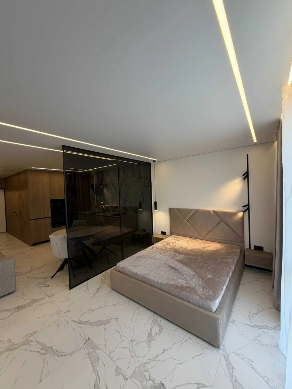 Apartment for sale in a new building near Akademystytse metro station