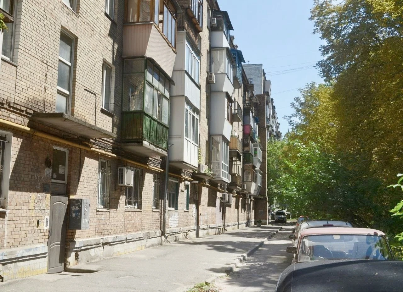 Терміново!! Продам 1к квартиру, метро Печерська