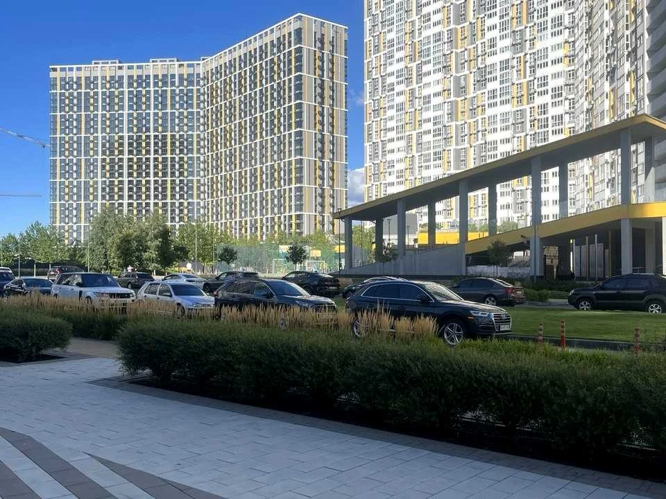 Квартира. Київ, вулиця Євгена Маланюка
