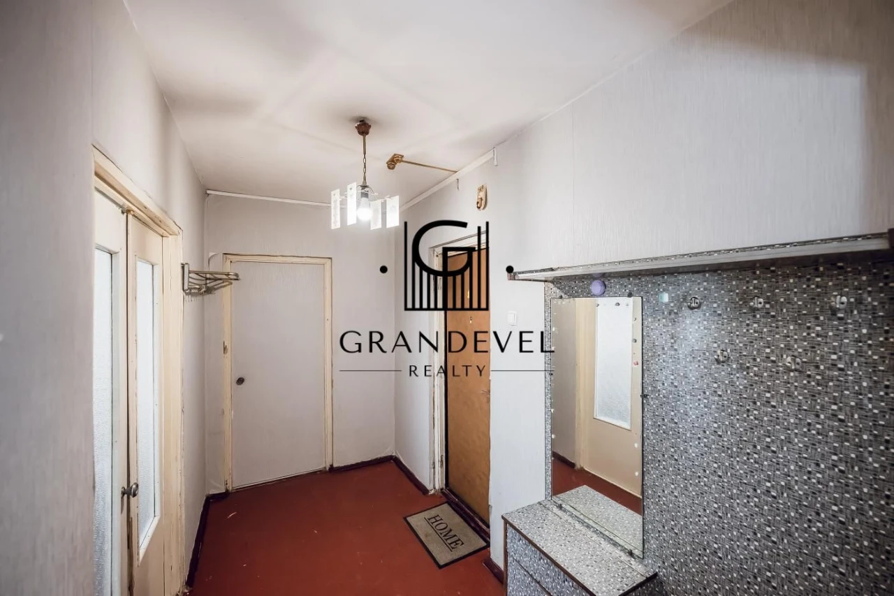 Продаж 2-кімнатній квартири Шалімова (Г. Севастополя) 23а. Відрадний,