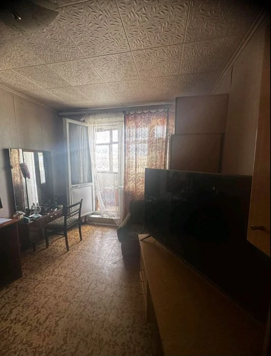 Selling a real 3 sq. m apartment in a high-rise building near Sport metro station.