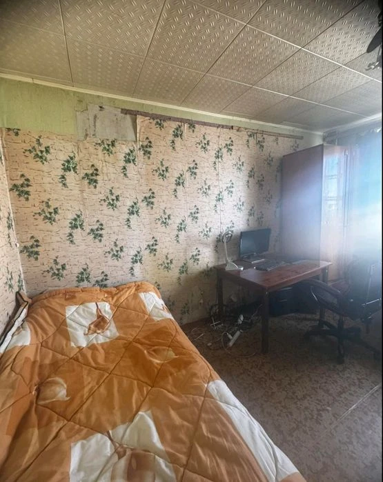 Selling a real 3 sq. m apartment in a high-rise building near Sport metro station.