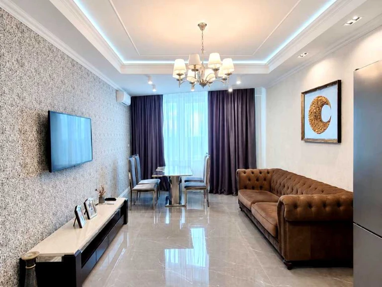 Apartment. Mikils'ko-Slobids'ka Street, Kyiv