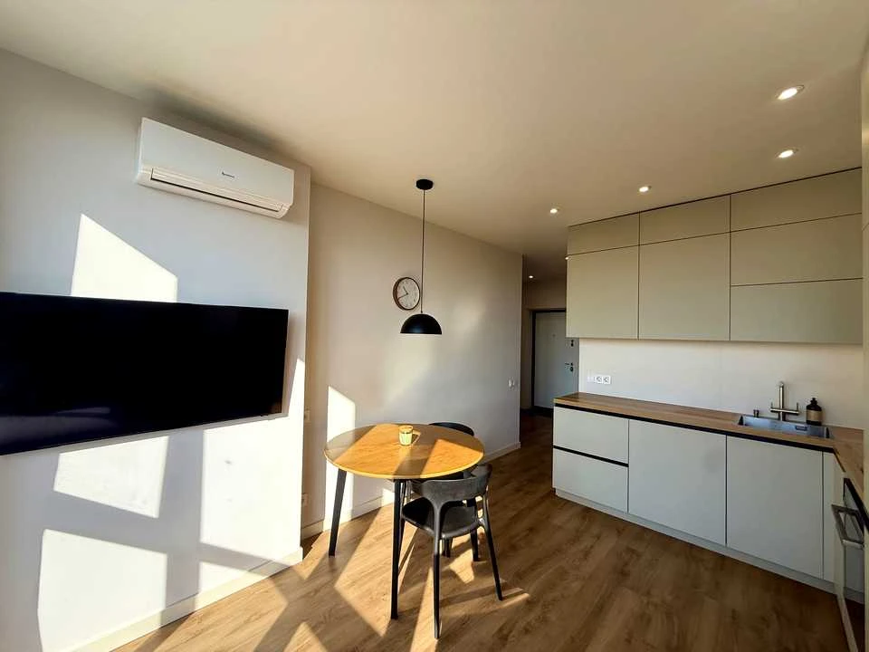Apartment. Tyraspolskaya st.