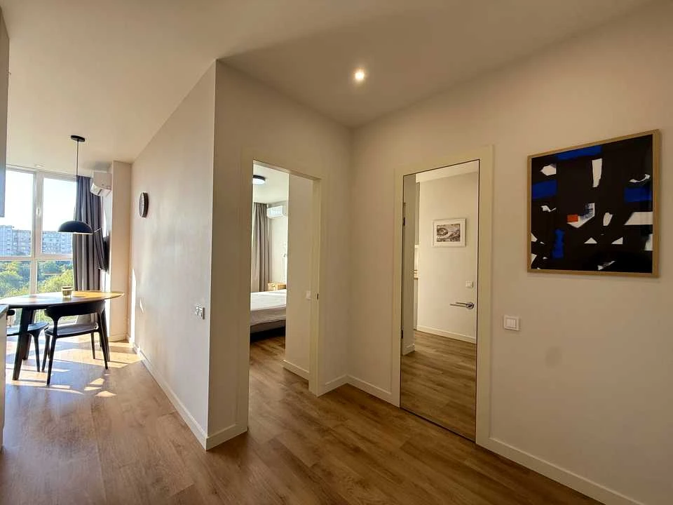Apartment. Tyraspolskaya st.
