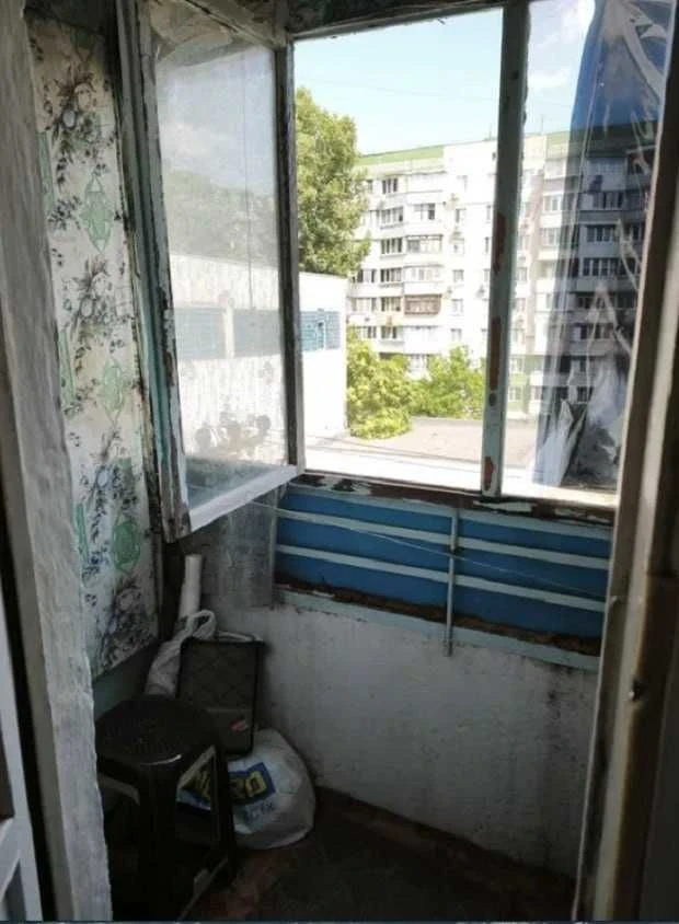 1-кімнатна квартира 35 м² з великим балконом — вул. Чікаленка