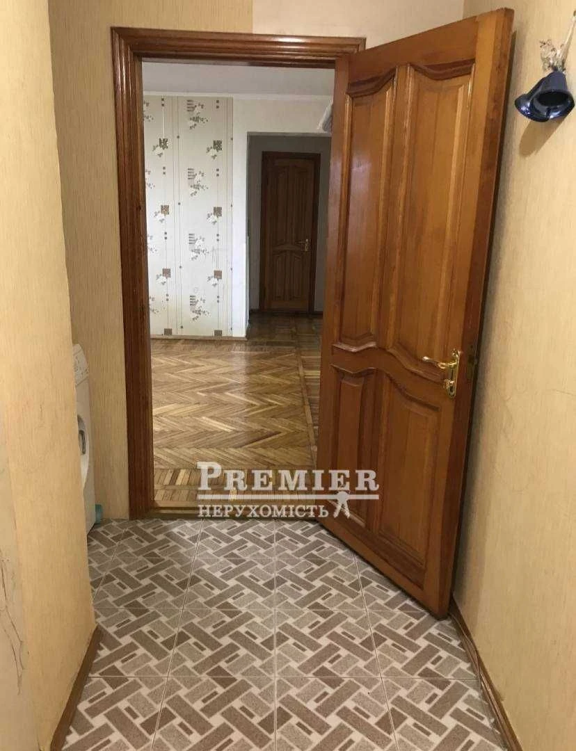 Продається 3-кімнатна квартира з ремонтом на Марсельській / Доб