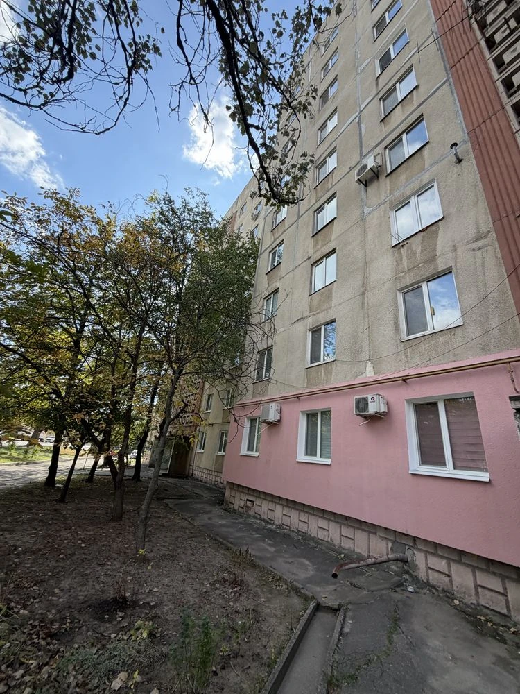 Spacious 4-bedroom apartment in Vyshensky, Kyiv