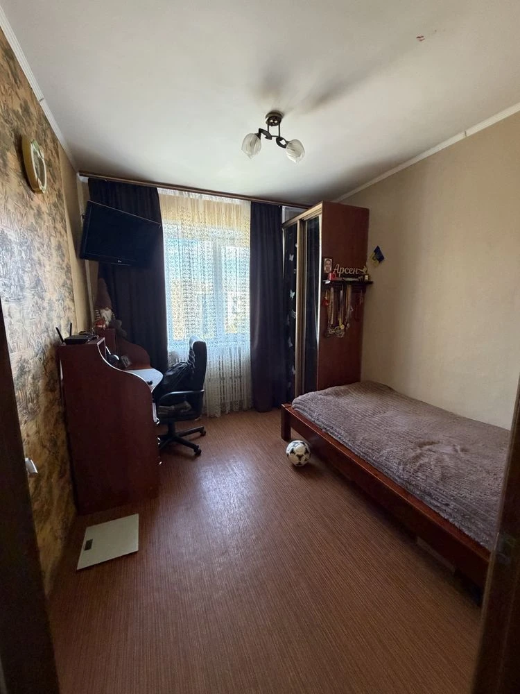 Spacious 4-bedroom apartment in Vyshensky, Kyiv