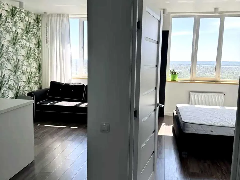 Apartment. Kyiv, Zavalna Street