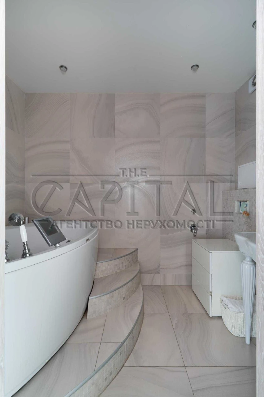 Продаж 4-кімнатна 140 м² з видом на Дніпро | ЖК Корона | Осо
