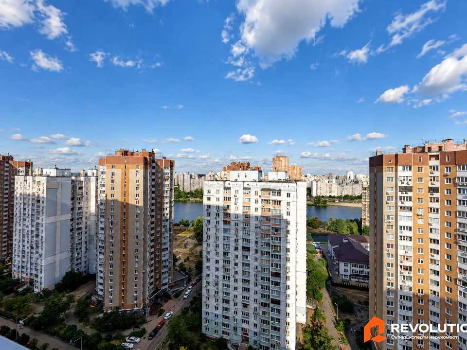 Apartment. Dragamanova st., Kyiv
