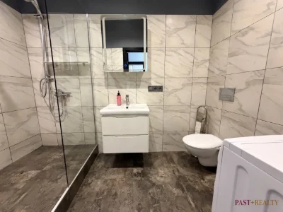 В продаже квартира на Каманина