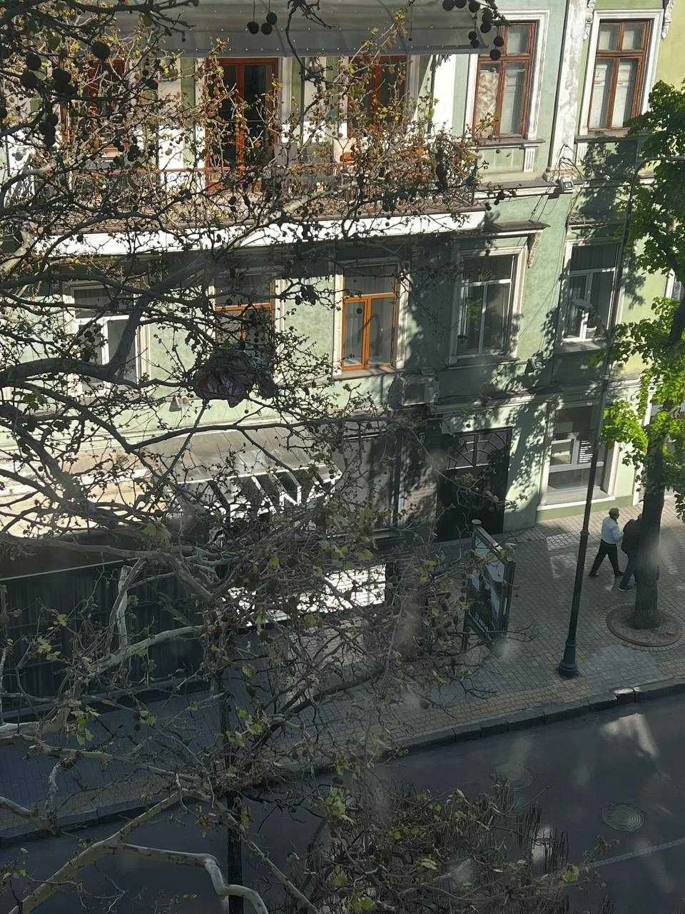8-комнатная квартира на улице Екатерининской, под ремонт