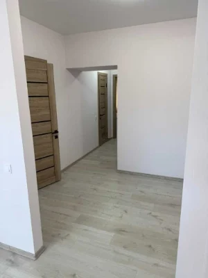 2-кімнатна квартира 70 м², цегла, газифікована новобудова 2013, пл