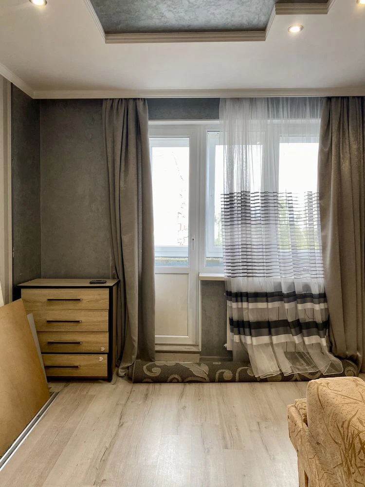 3-room apartment on вул. Rusky (Graviton)