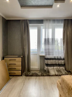 3-room apartment on вул. Rusky (Graviton)