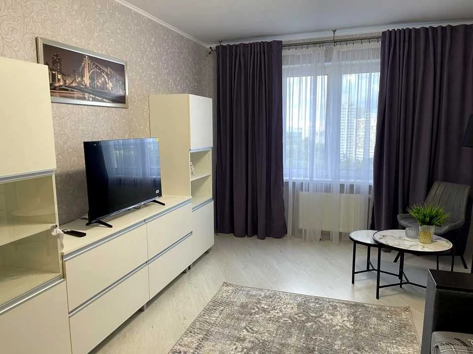 Квартира. Киев, проспект Науки