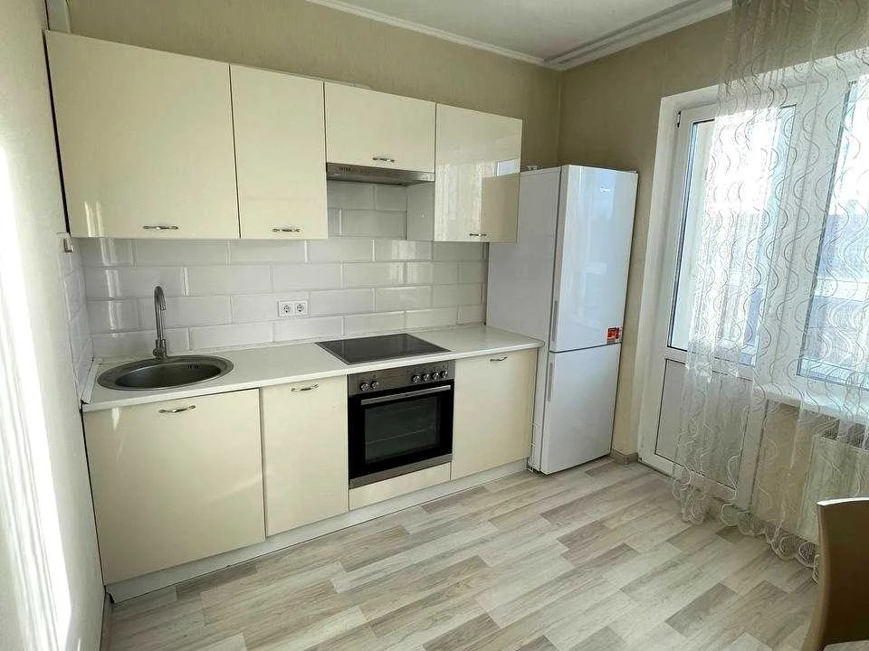 Квартира. улица Бориса Гмыри, Киев