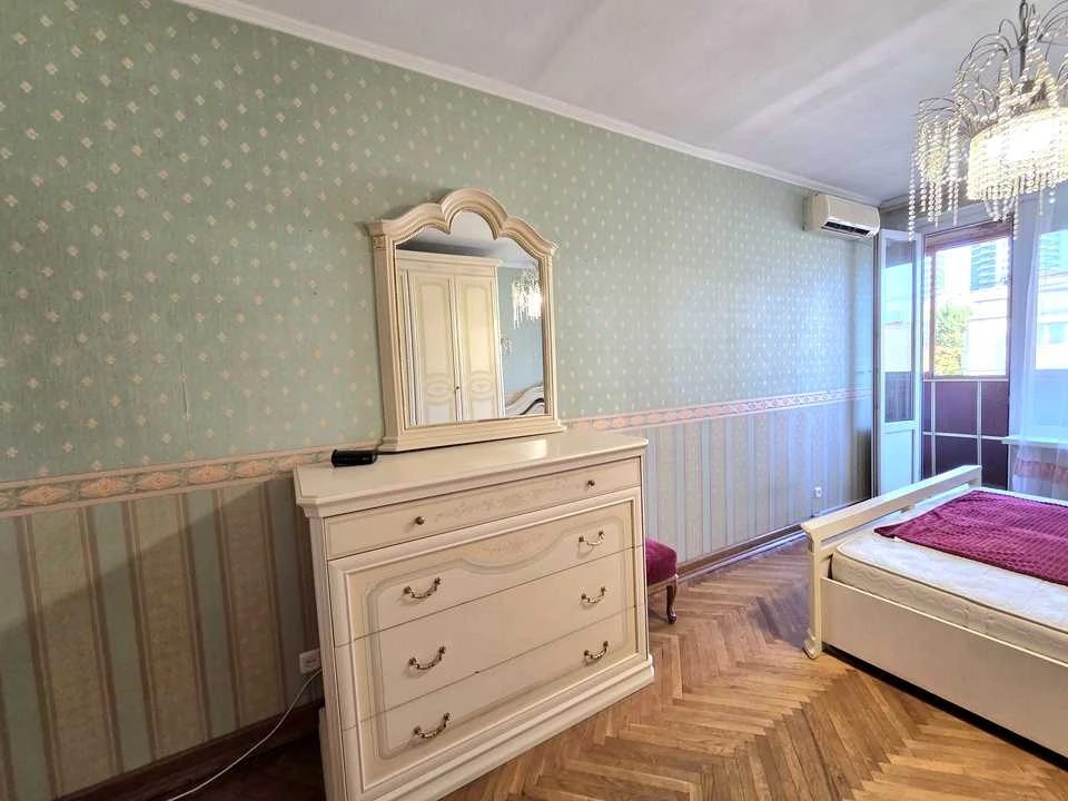 Apartment. Vasyl Tutyunikha Street, Kyiv