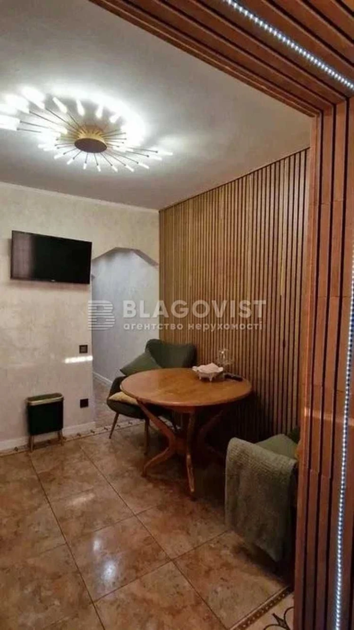 Apartment for Sale - Vysiuka Volodymyr, Prospect (G. Stalinograd, 53)