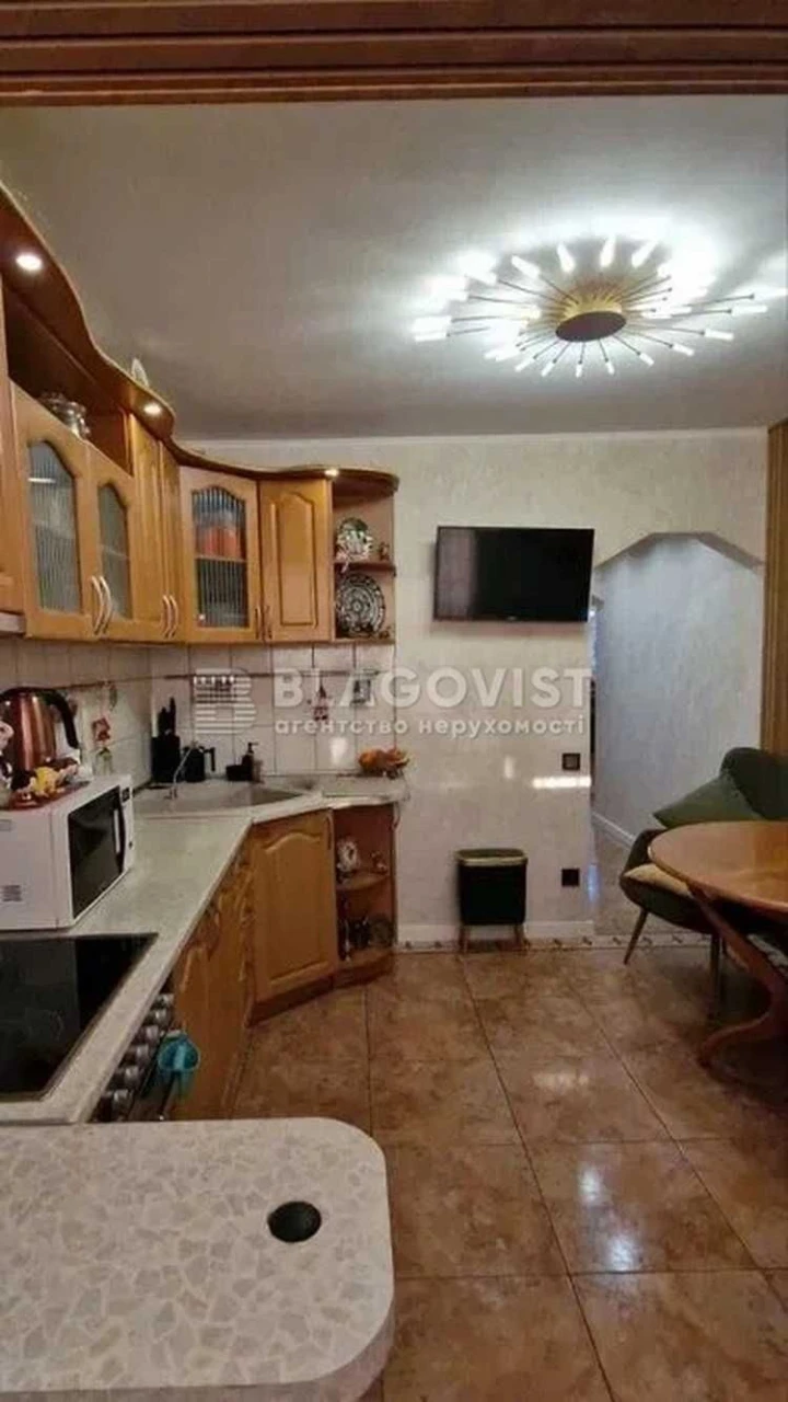 Apartment for Sale - Vysiuka Volodymyr, Prospect (G. Stalinograd, 53)