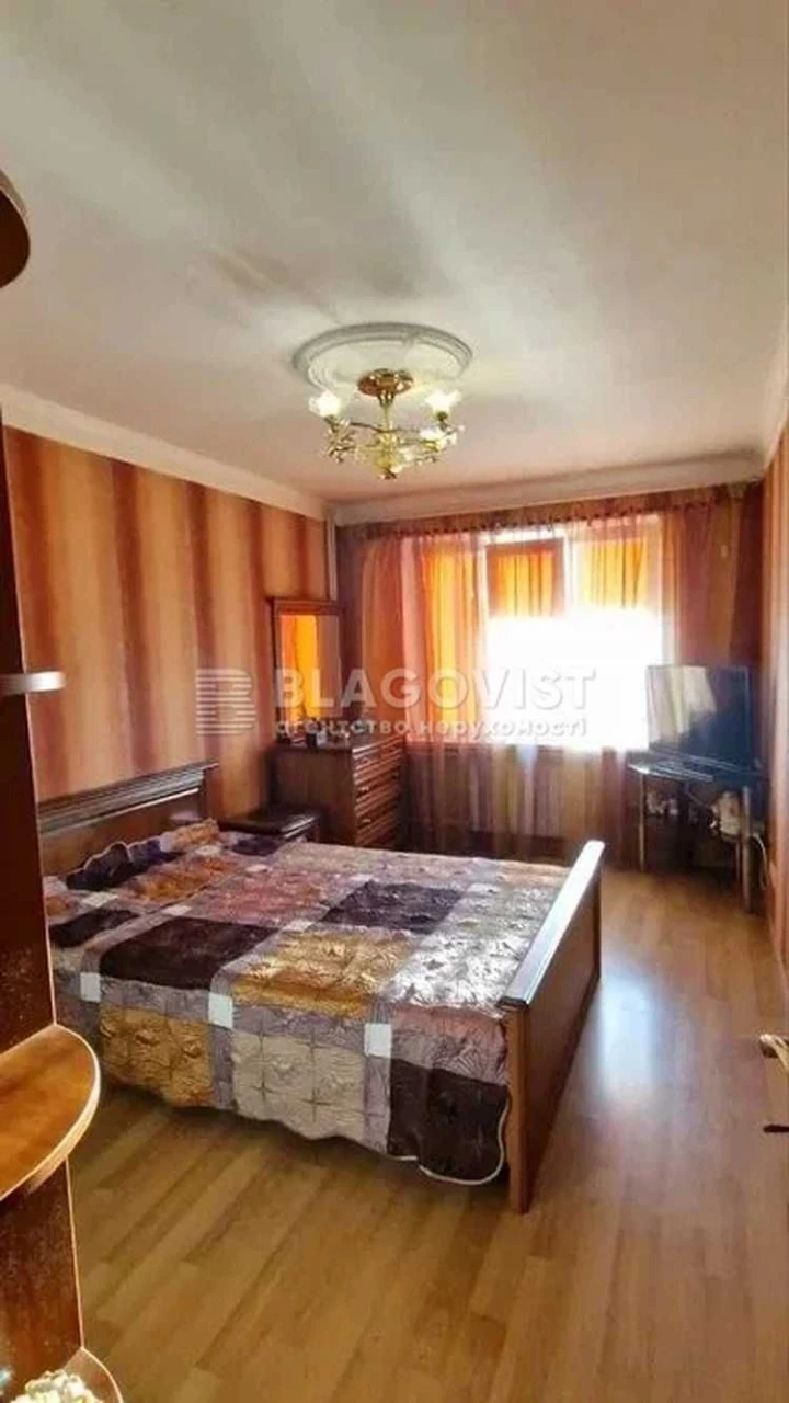Apartment for Sale - Vysiuka Volodymyr, Prospect (G. Stalinograd, 53)
