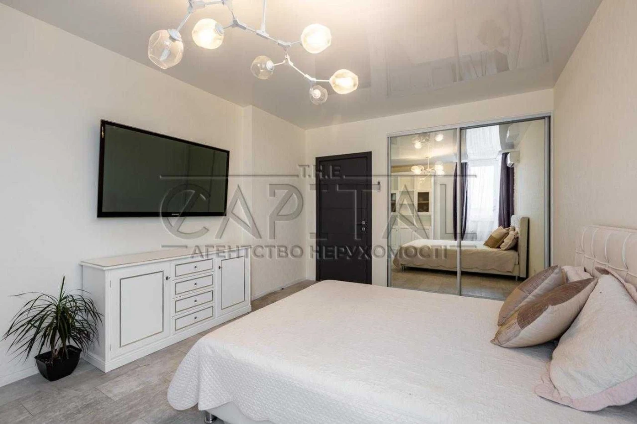 Apartment for sale / "Four Seasons" residential complex / Michael Maximovych Street 3g
