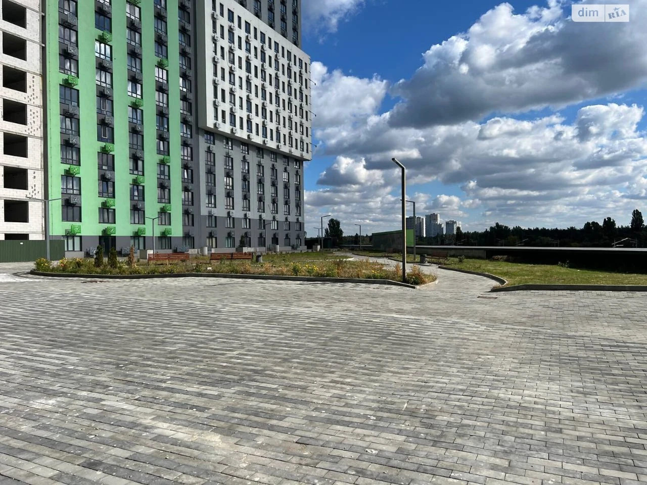 Продаж Квартири, Харківський Масив