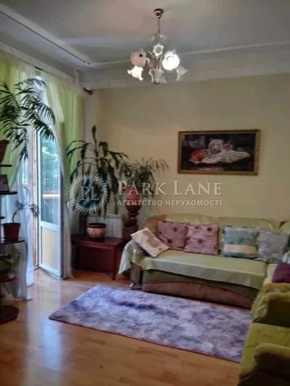 For Sale: Bright 1-bedroom apartment on Montazhniki 44, Solomyans'kyi