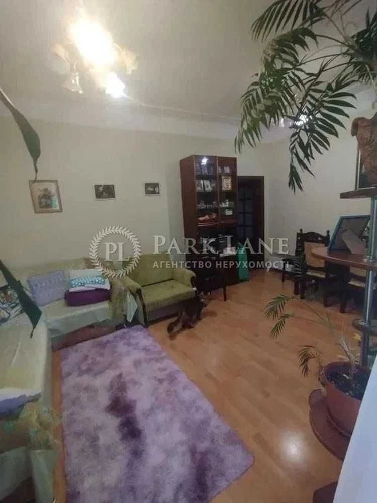 For Sale: Bright 1-bedroom apartment on Montazhniki 44, Solomyans'kyi