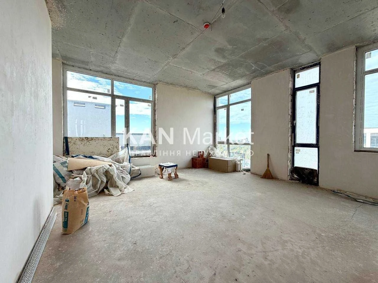 Продаж ексклюзивной 3-комнатной квартиры 190,5 м² с собственной террасой и