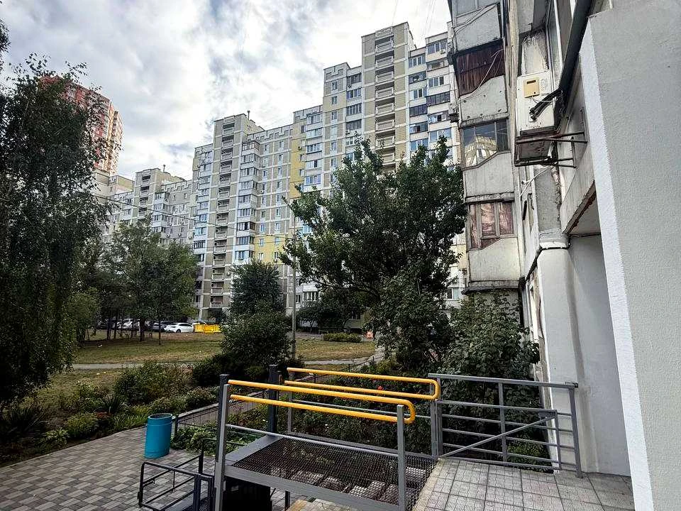 Apartment. Revutskogo Street, Kyiv