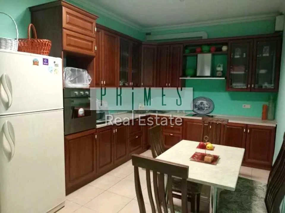 Будинок. Київ, вулиця Павла Загребельного