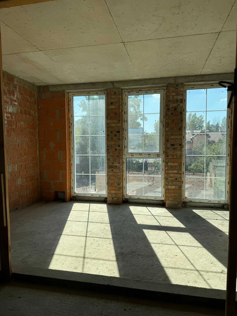 продаж котеджу у Львові, 180 м.кв, з архітектурою у класично