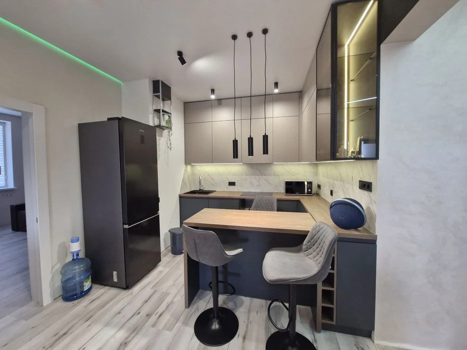 Продам 2-комнатную квартиру 86 м² с кухней-гостиной, Горизон