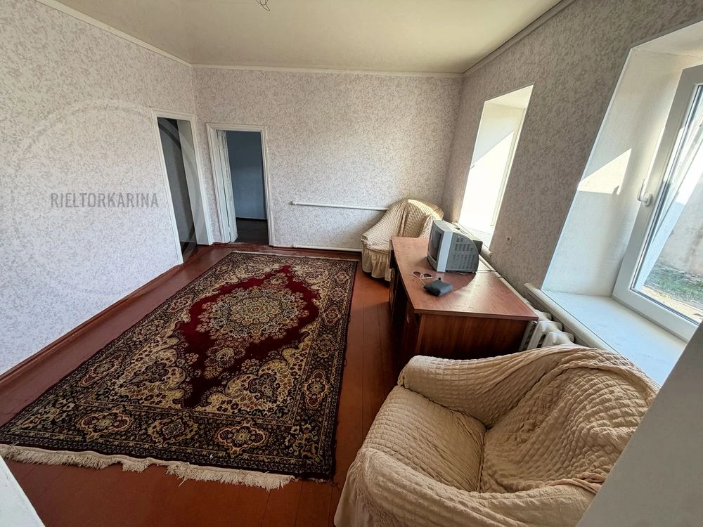 Sale of house on Rekorda Street, Varvarivka - 100m2 house with a land plot of 7.5 acres.