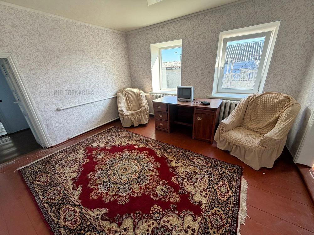 Sale of house on Rekorda Street, Varvarivka - 100m2 house with a land plot of 7.5 acres.