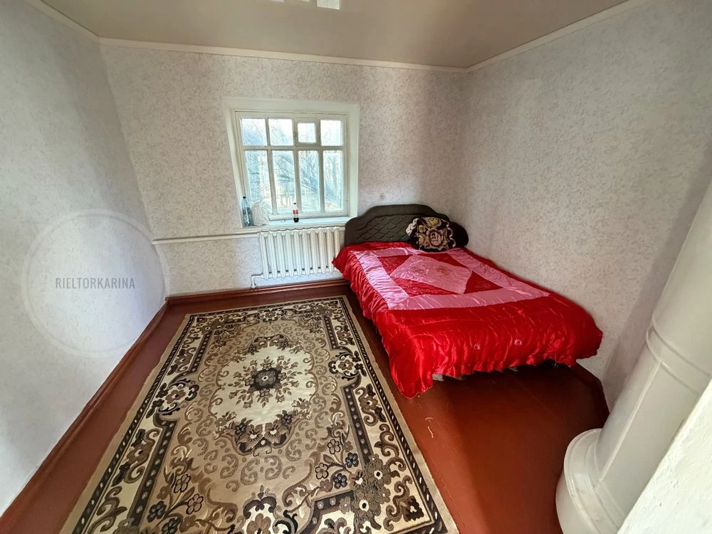 Sale of house on Rekorda Street, Varvarivka - 100m2 house with a land plot of 7.5 acres.