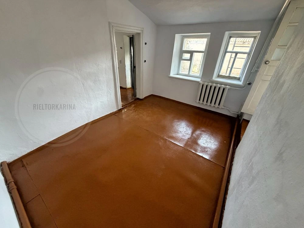 Sale of house on Rekorda Street, Varvarivka - 100m2 house with a land plot of 7.5 acres.