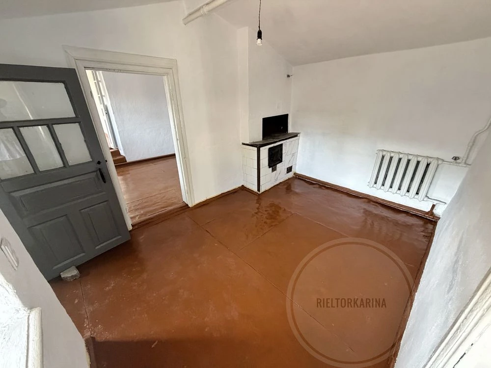 Sale of house on Rekorda Street, Varvarivka - 100m2 house with a land plot of 7.5 acres.