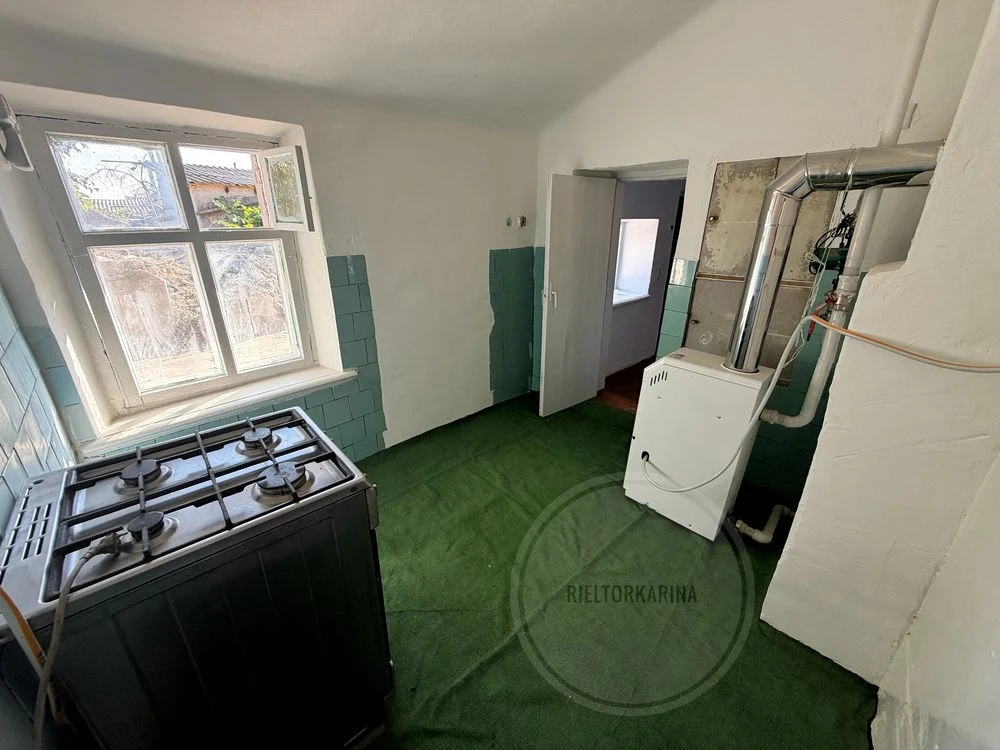Sale of house on Rekorda Street, Varvarivka - 100m2 house with a land plot of 7.5 acres.