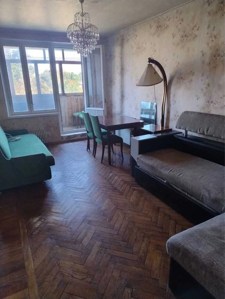 Sale of a 3-room apartment, center of KhTZ, living condition