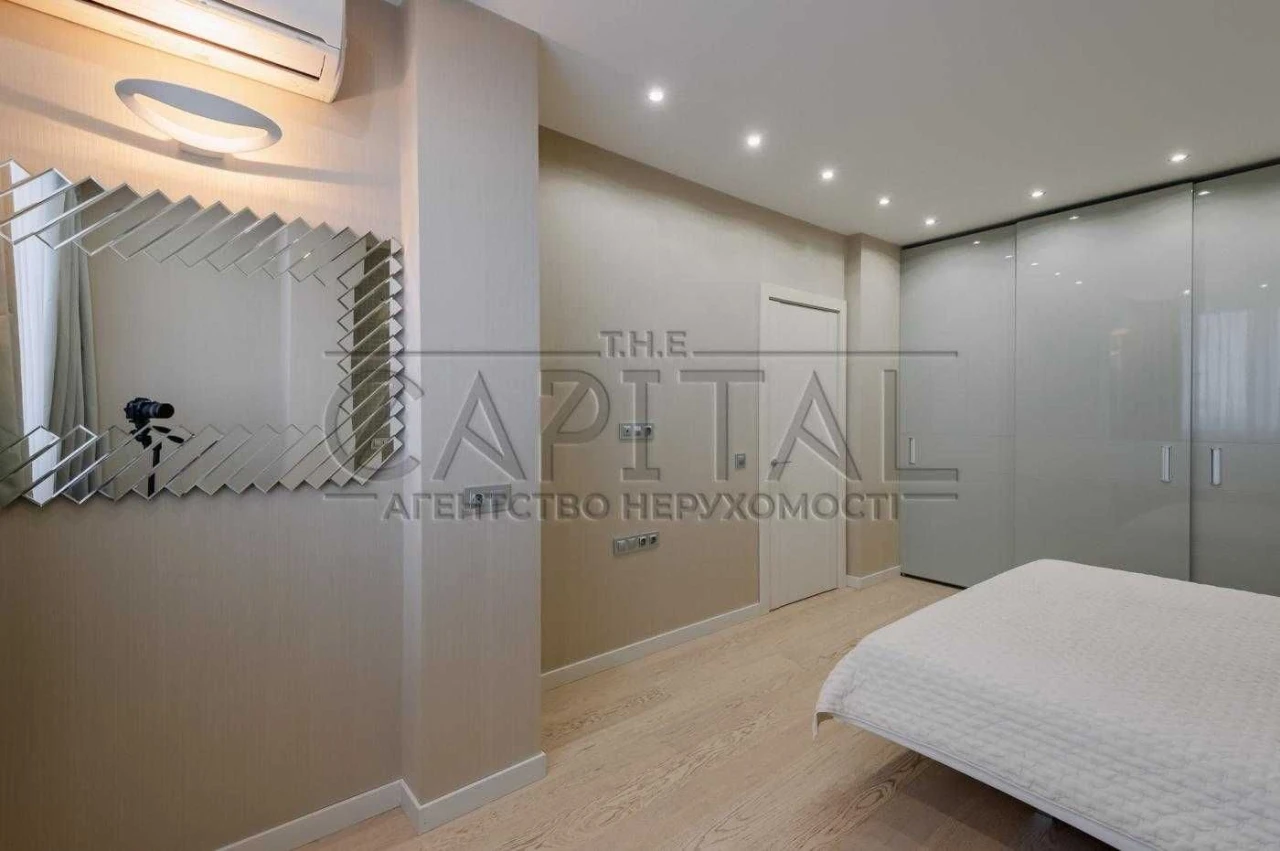 Apartment for Sale - Holosiivskyy District/ Holosiivska 13B
