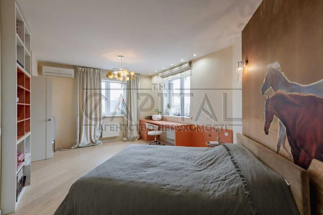 Apartment for Sale - Holosiivskyy District/ Holosiivska 13B