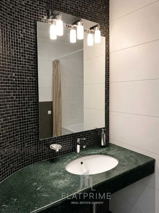 Apartment for sale in the center, Shota Rustaveli Street, 44 m
